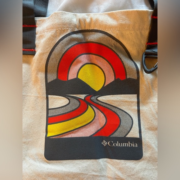 Columbia Tote - Picture 4 of 7